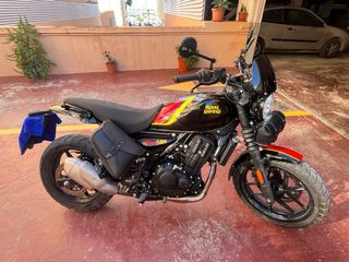 Royal Enfield Guerrila 450 - Como Nueva 850 km