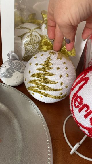 Sfera decorativa fatta a mano