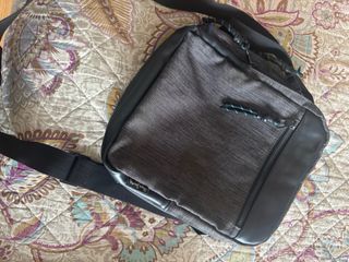 Bandolera Pepe Jeans grande, varios bolsillos