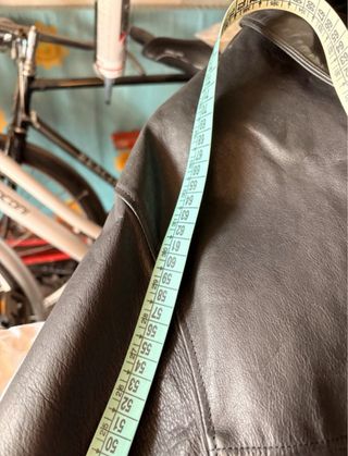 Giacca lunga in pelle nera