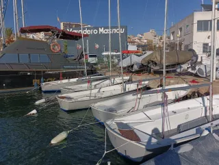 Raquero escuela vela