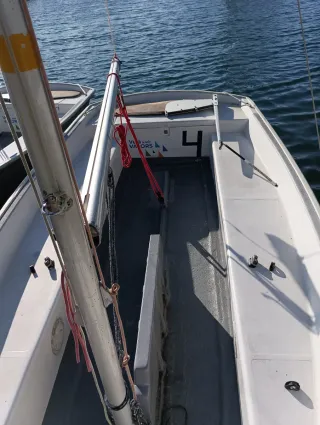 Raquero escuela vela