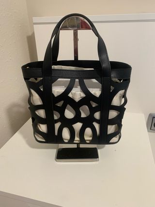 Bolso Negro Calado con Funda Cruda