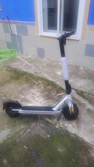 Patinete Eléctrico Reebok