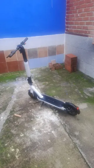 Patinete Eléctrico Reebok