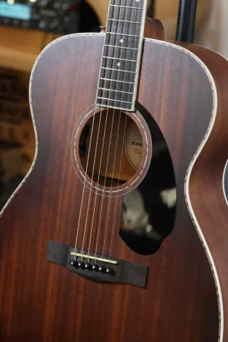 Guitarra Acústica Fender 220E Orchestra Mahogany