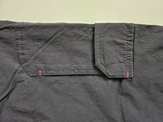 Pantalón trekking negro con cinturón