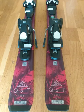 Esquís Salomon QST LUX Jr + Fijaciones
