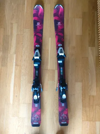 Esquís Salomon QST LUX Jr + Fijaciones