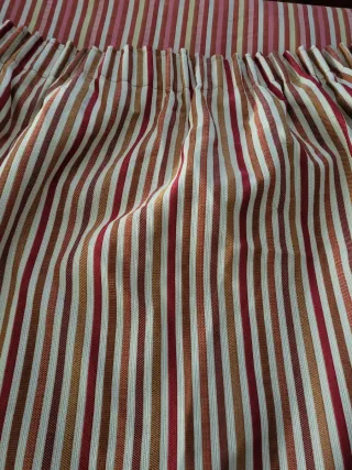 Cortina salón/dormitorio rayas marrones y rojas,