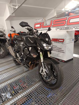 Kawasaki Z1000 Negra