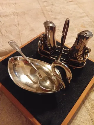 Set vintage con cigno