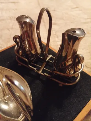 Set vintage con cigno