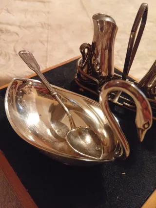 Set vintage con cigno