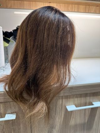 Maniquí peluquería cabello natural
