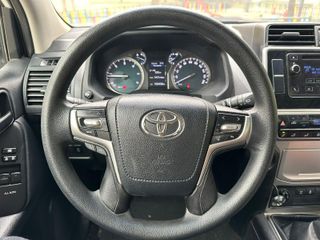 Toyota Land Cruiser 150 2020