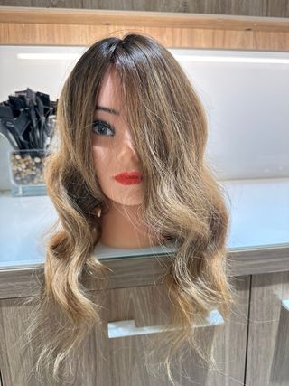 Maniquí Peluquería Cabello Natural