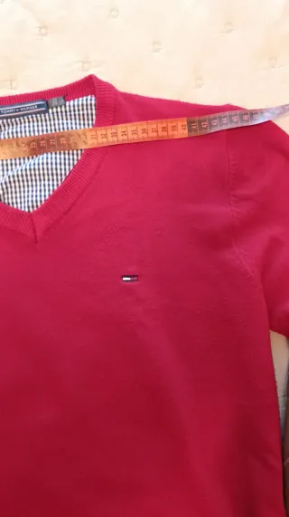 Jersey Tommy Hilfiger Rojo con Parches