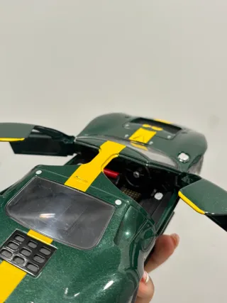 Maqueta Ford GT40 1:18 Solid