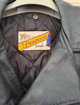 Cazadora Schott 115 Talla 42 Negra