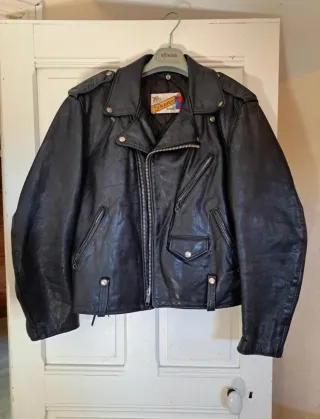 Cazadora Schott 115 Talla 42 Negra