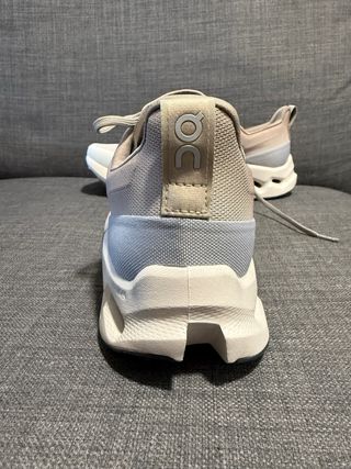 On Running Cloud 44 Beige/Gris