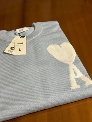 Jersey Ami Paris Azul Claro Corazón Blanco