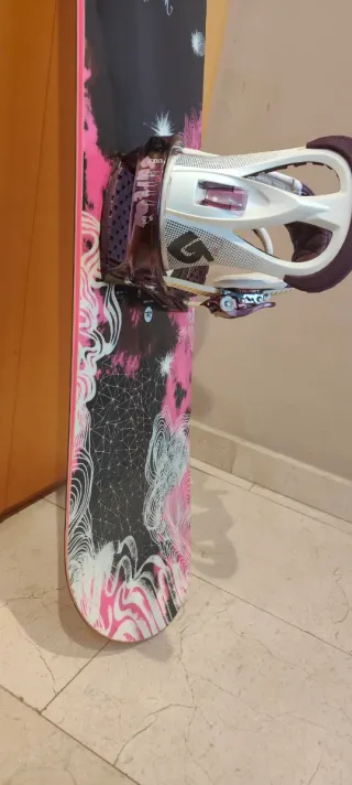 Tabla Snowboard ROSSIGNOL + Fijaciones BURTON