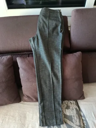 Pantalón gris largo