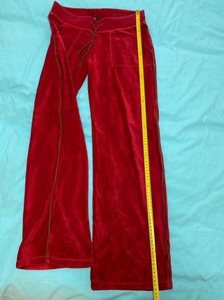 Chándal terciopelo rojo Women'secret