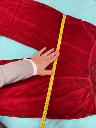 Chándal terciopelo rojo Women'secret