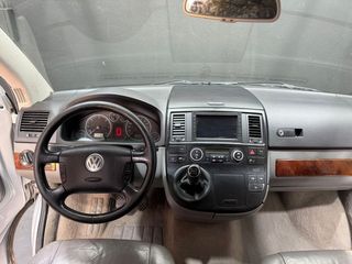 Volkswagen Multivan 2.5 TDI 174CV