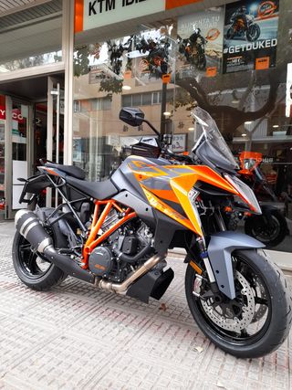 KTM 1290 SUPER DUKE GT 2024
