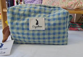 Neceser acolchado cuadros azul y verde
