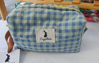 Neceser acolchado cuadros azul y verde