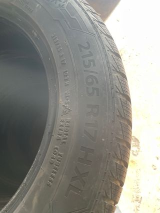 4 Neumáticos Seminuevos 215/65/R17