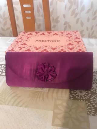 Zapatos de raso lila talla 38 y cartera a juego