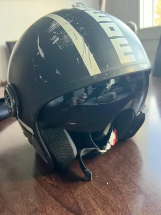 Casco Moto MOMO Diseño