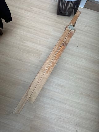 Juego de sillas de madera apto exterior