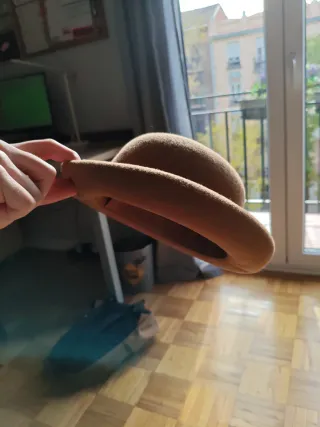 Gorro bombín lana beige hecho en Italia