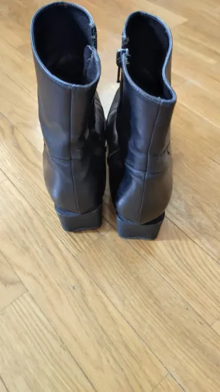 Botines de piel Looky negros