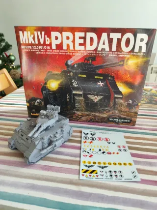 Warhammer 40k Predator Marines Espaciales