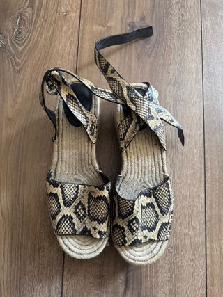 Sandalias cuña esparto Massimo Dutti