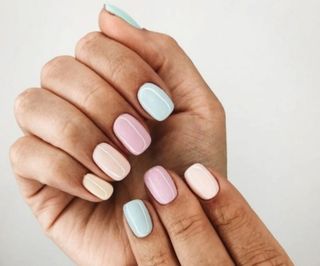 Servicio de uñas a domicilio por 20€. Ciudad real.