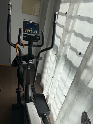 Elíptica ZK 900 casi nueva
