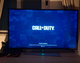 Televisor Loewe Negro y Plateado