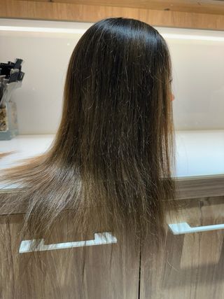 Maniquí peluquería cabello natural
