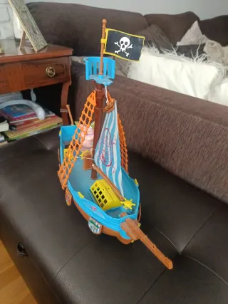 Barco Pirata Bob Esponja con Figuras
