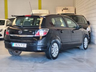 Opel Astra 2008