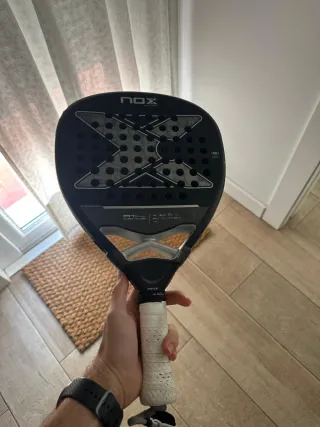 Pala de pádel NOX  AT10 ATTACK 18k